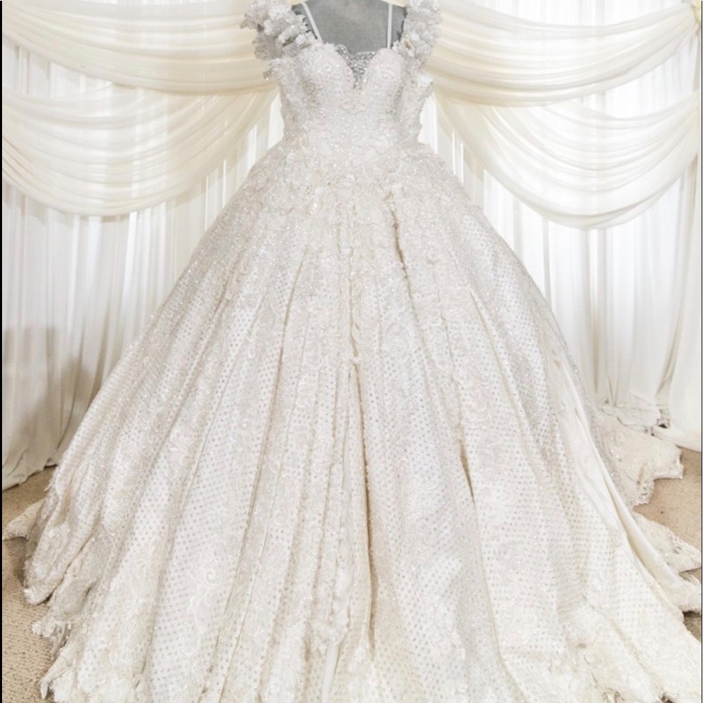 Beautiful wedding dress